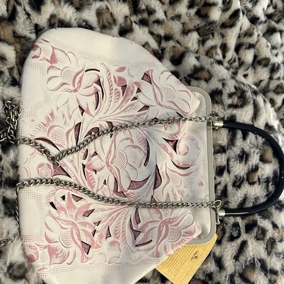 Patricia Nash Pink and White Floral Clutch - Picture 7 of 8